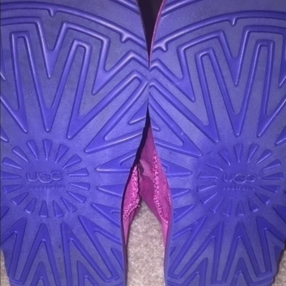Pink uggs - Picture 5 of 5
